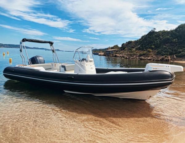 Capelli Tempest 770 Yamaha 250CV